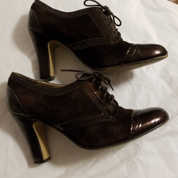 Shoes - Picture 6 of 8